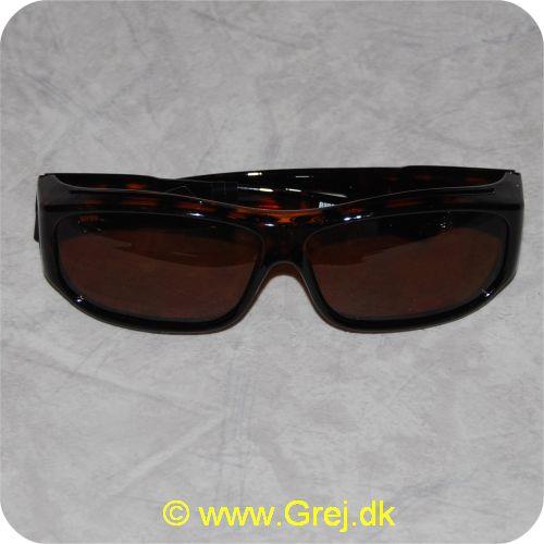 horisont Watt Nævne Rapala Fit Over - Slim Fit solbriller til brug over briller - Polarized -  Fangstgaranti
